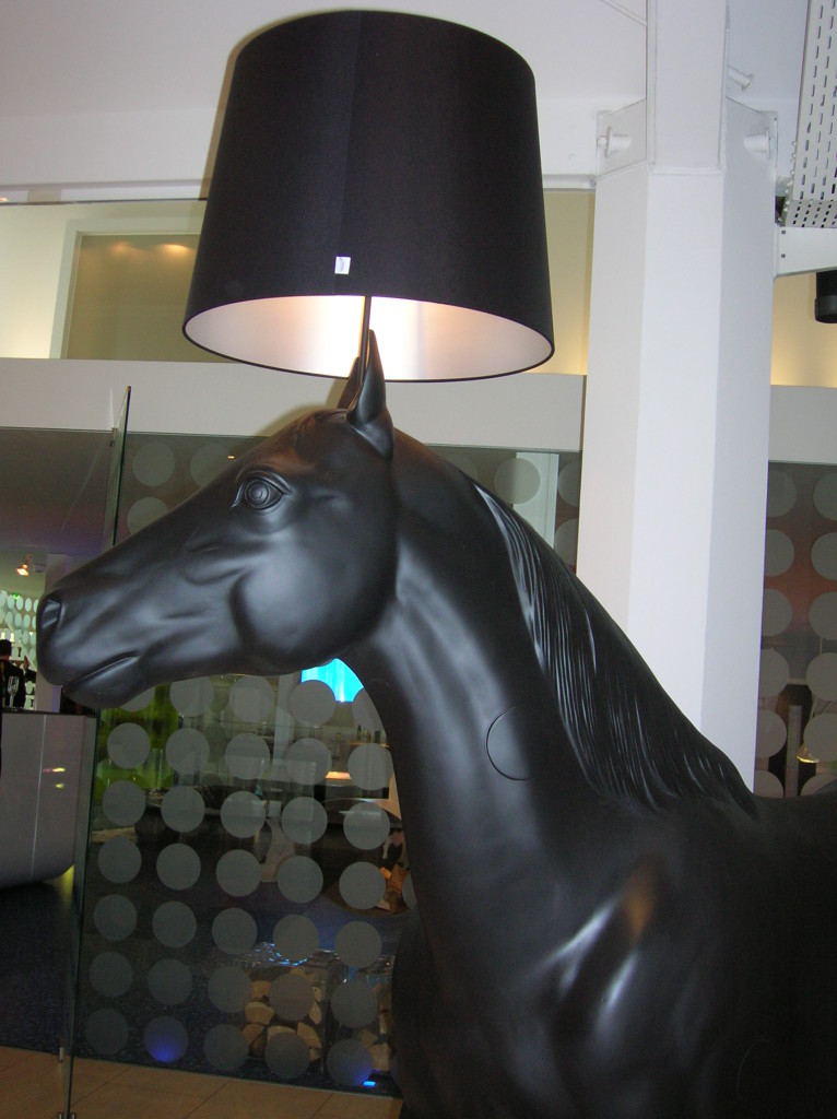 jó fej a lófej, főleg, ha még világít is