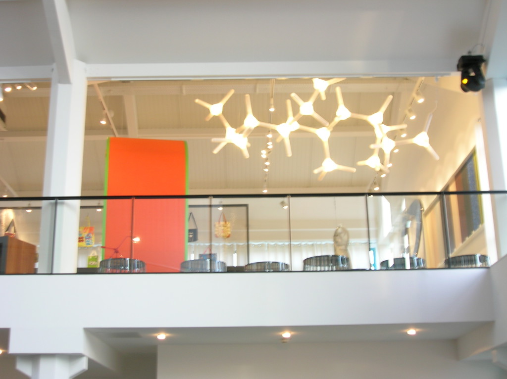 Parador Trendcenter fényárban